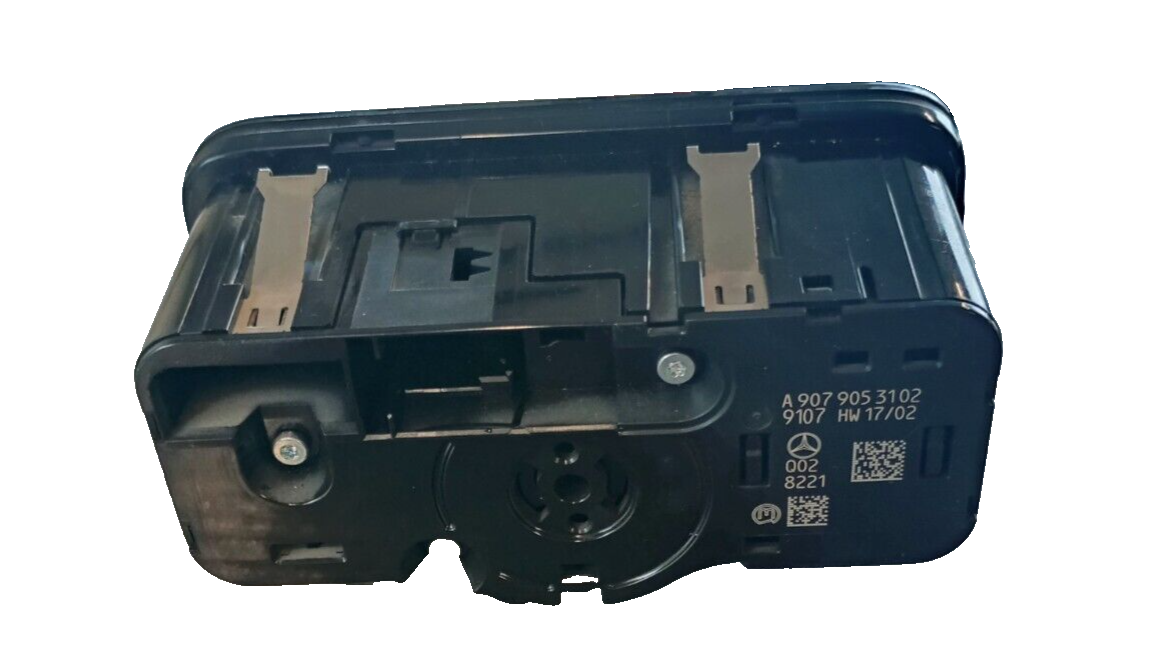 6399745